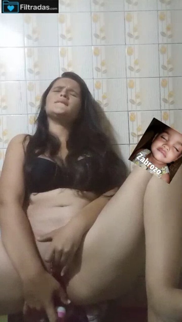 Cuñadita le envia video caliente al marido de su hermana - Masturbación - Filtradas->