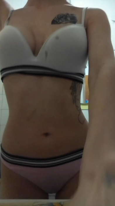 chica enviando un video a su novio - Porno Filtrado - Filtradas